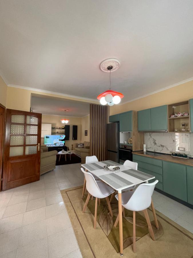 Guest House Tiranë Luaran gambar